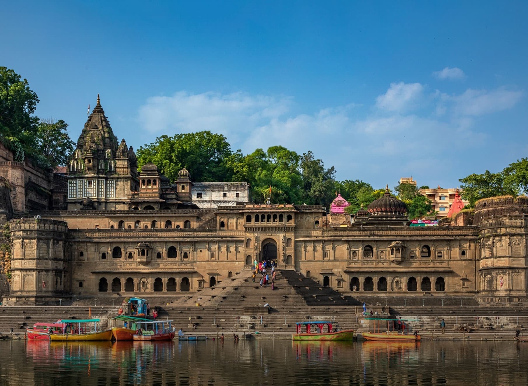 Maheshwar heritage destination on popular Divine Taxi routes from Ujjain